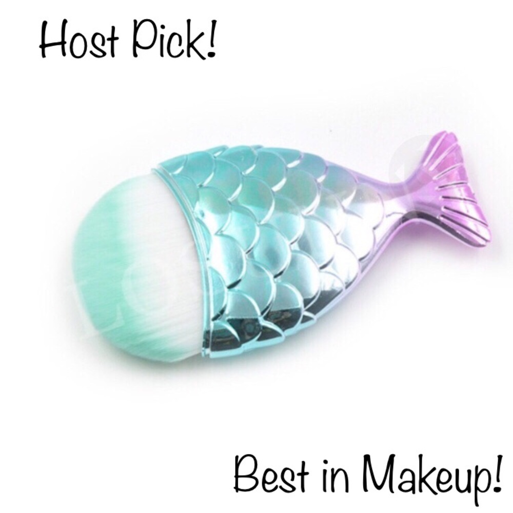 🧜‍♀️ Mermaid Tail Makeup Foundation Brush Aqua